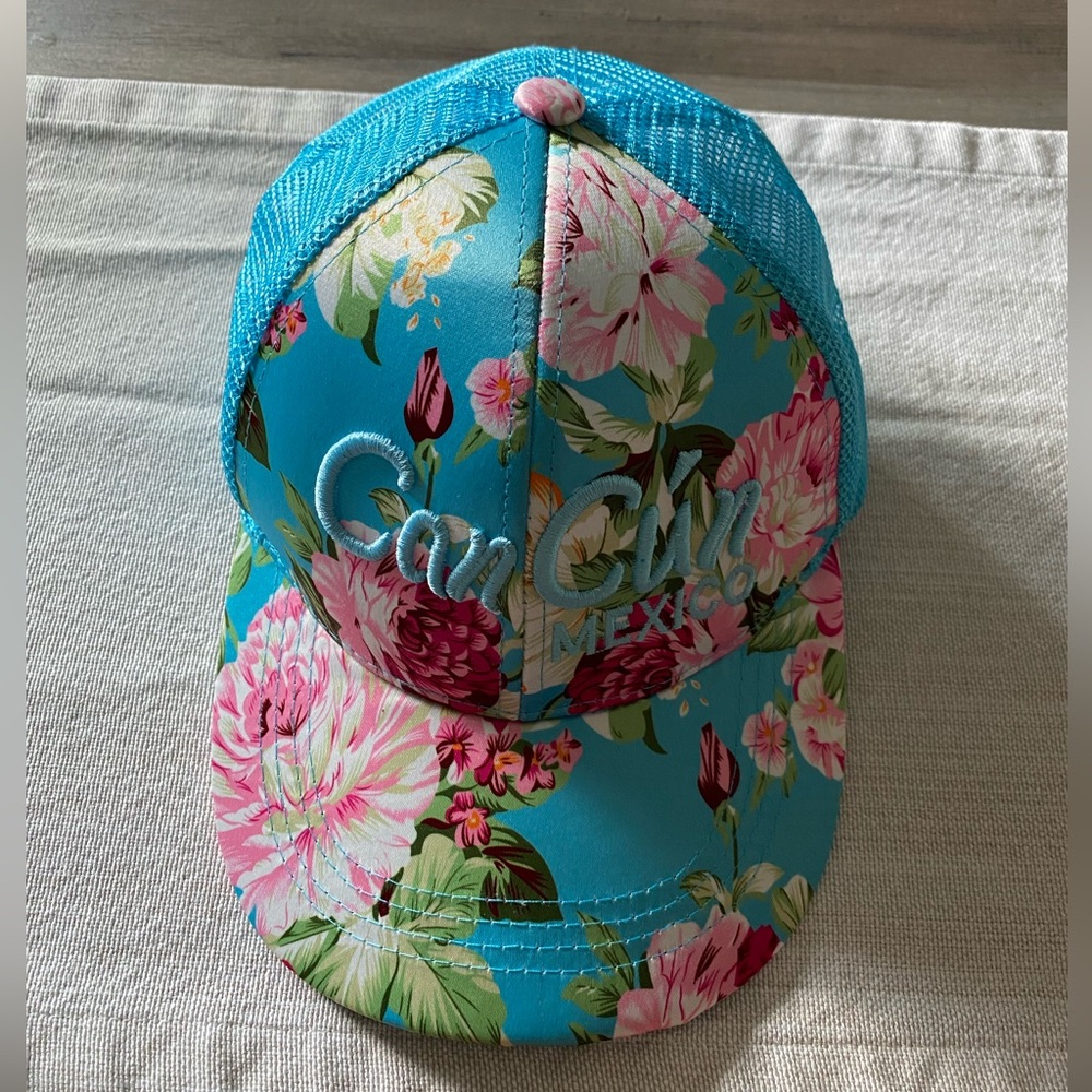 Cap from Can Cún, Mexico